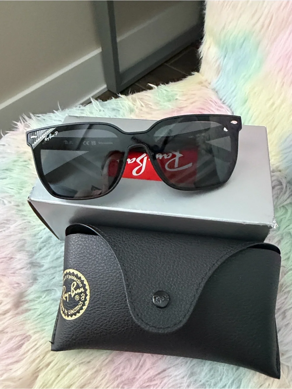 Ray-Ban Folding Sunglasses in Matte Black with Gray Lenses